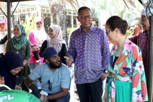 Artikel Perak Kini - 20 kawah dodol berjaya dimasak melalui Program Dodol Jiwa Murni TLDM dan Marina Island (11 Mei 2023) 7 Marina Island Pangkor - Family Vacation in Manjung Perak Perak Kini - Dodol Jiwa Murni 2023
