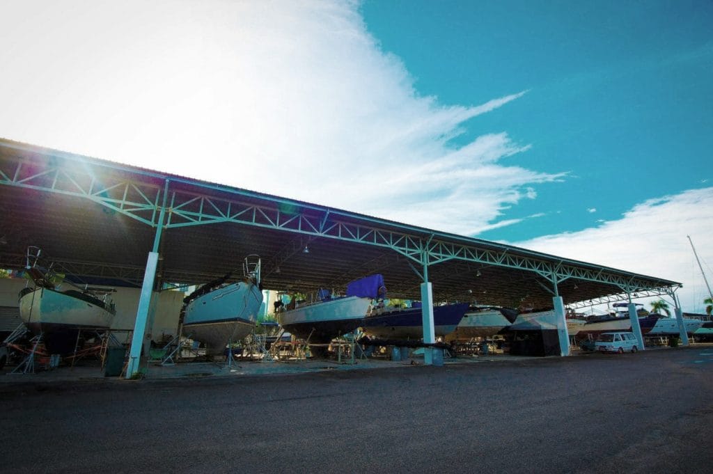 MARINA ISLAND PANGKOR YATCH CLUB