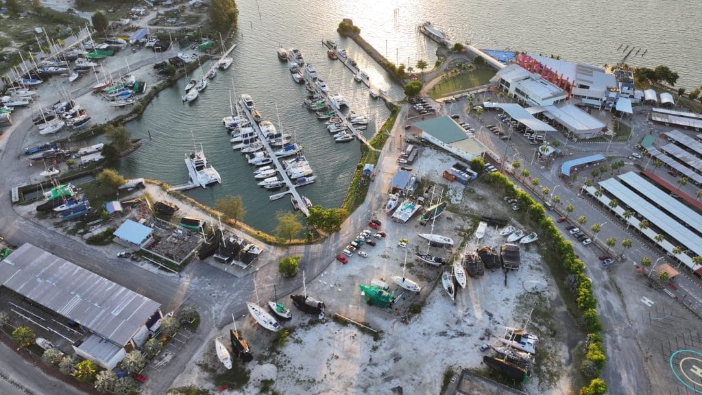 MARINA ISLAND PANGKOR YATCH CLUB